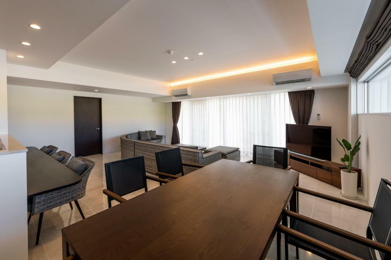 Condo Royal Ryu Kyu Chatan Eksteriør bilde